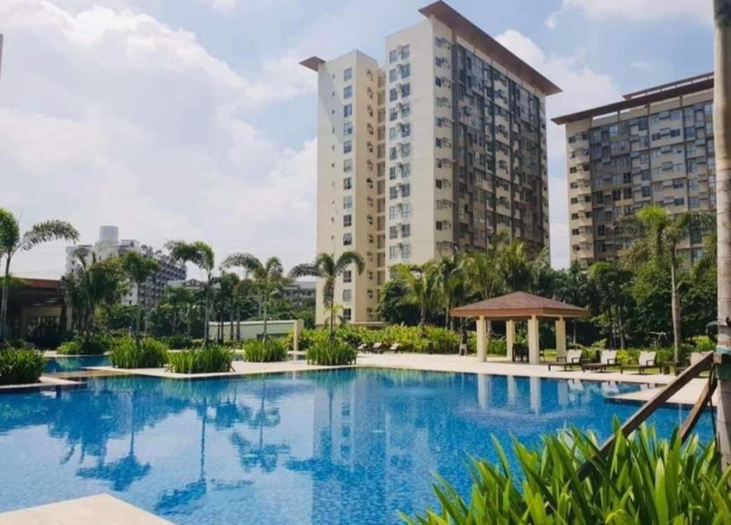 אפרטהוטל מונטינלופה Chelsea Tower 1 מראה חיצוני תמונה
